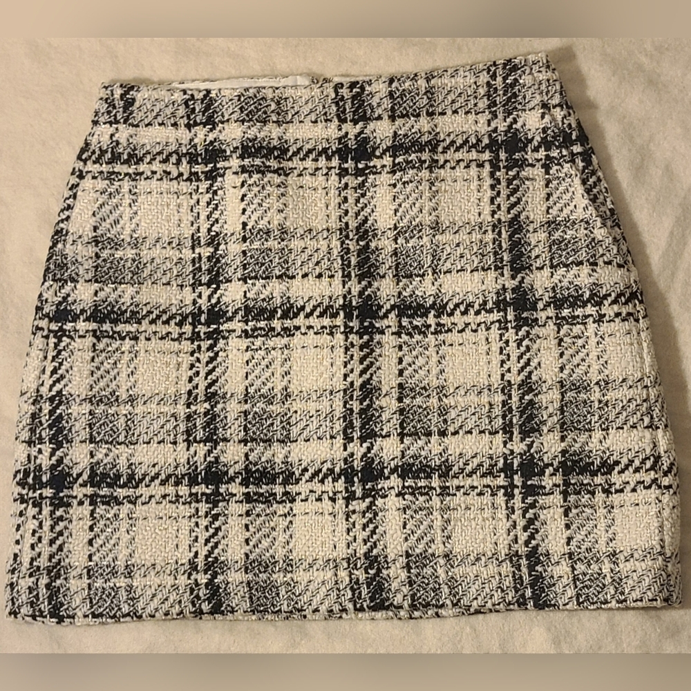 Loft cream and black tweed pocket skirt